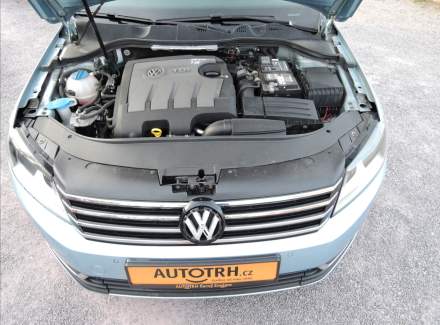 Volkswagen - Passat