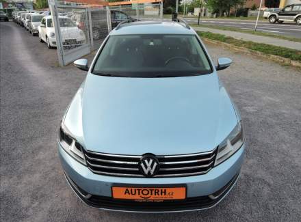 Volkswagen - Passat