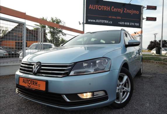 Volkswagen - Passat
