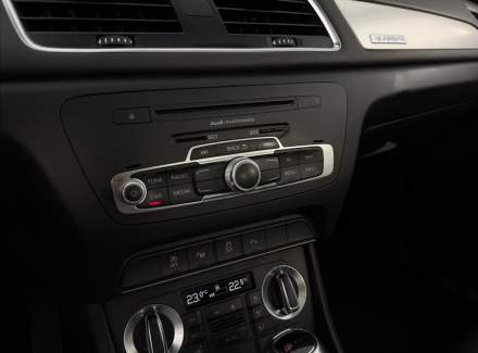 Audi - Q3