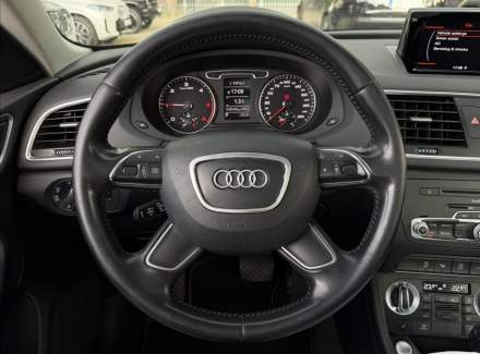 Audi - Q3