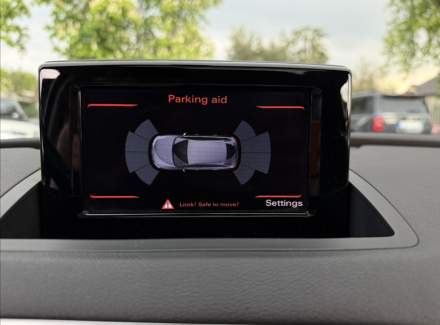 Audi - Q3