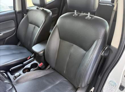 Mitsubishi - L 200