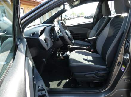 Toyota - Yaris