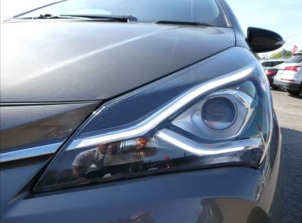 Toyota - Yaris
