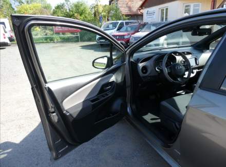 Toyota - Yaris