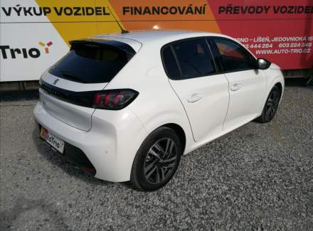 Peugeot - 208