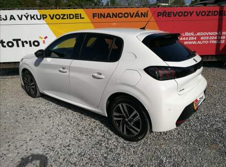 Peugeot - 208