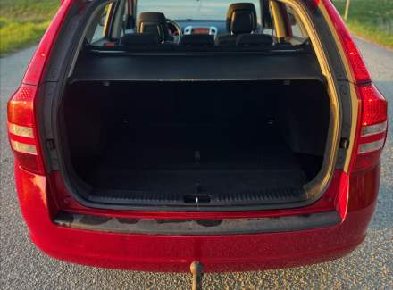 Kia - Cee'd