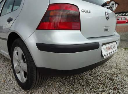 Volkswagen - Golf