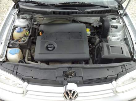 Volkswagen - Golf