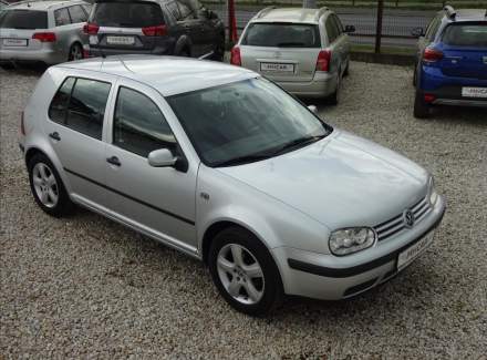 Volkswagen - Golf