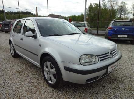 Volkswagen - Golf