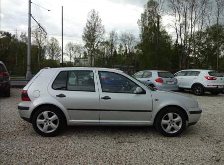 Volkswagen - Golf