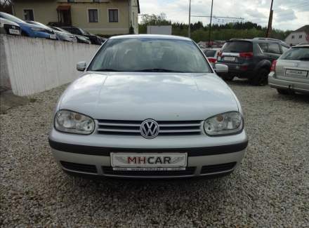 Volkswagen - Golf