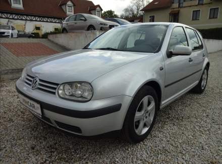 Volkswagen - Golf