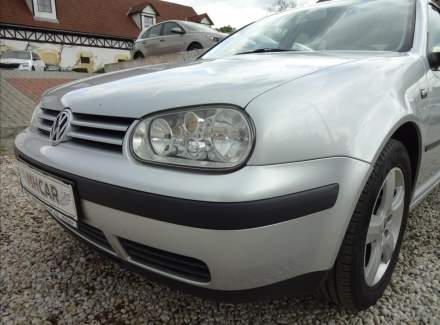 Volkswagen - Golf