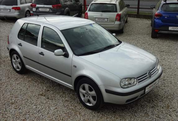 Volkswagen - Golf