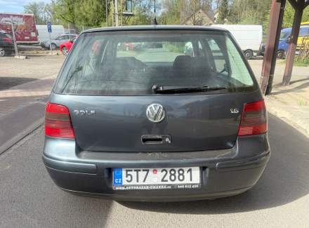 Volkswagen - Golf