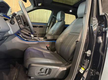 Land Rover - Range Rover Evoque