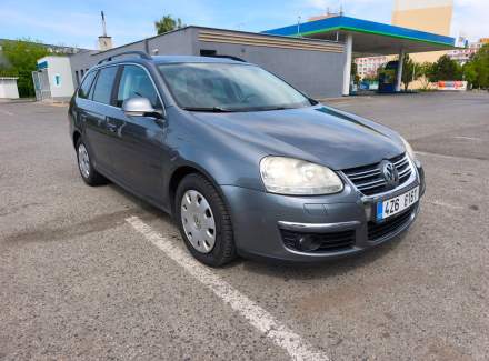 Volkswagen - Golf