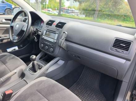 Volkswagen - Golf