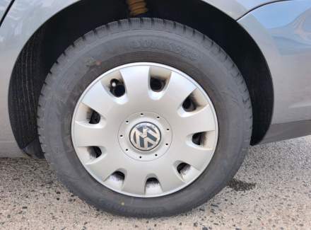 Volkswagen - Golf