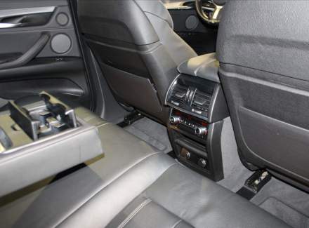 BMW - X6