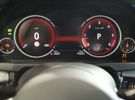 BMW - X6
