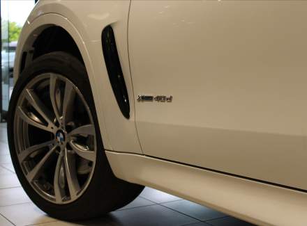 BMW - X6