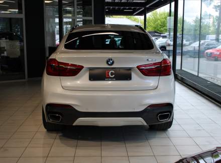 BMW - X6