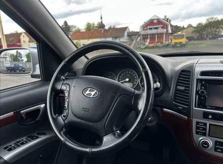 Hyundai - Santa FE