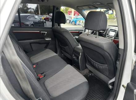Hyundai - Santa FE