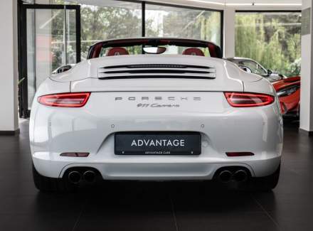 Porsche - 911