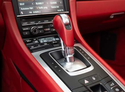 Porsche - 911