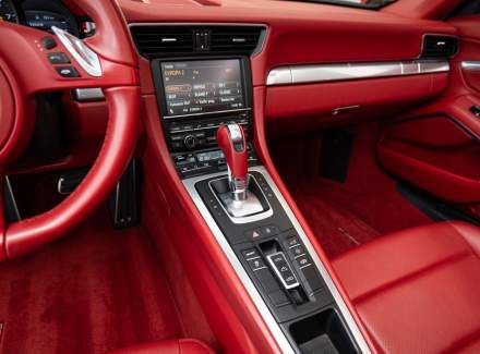 Porsche - 911