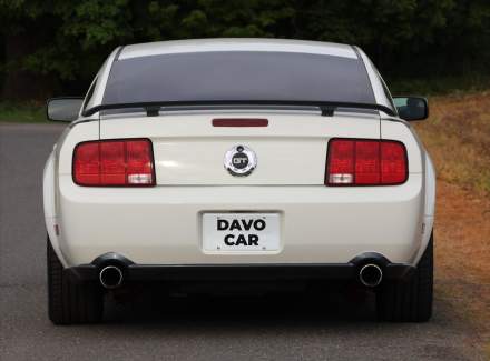 Ford - Mustang