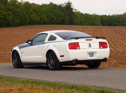 Ford - Mustang