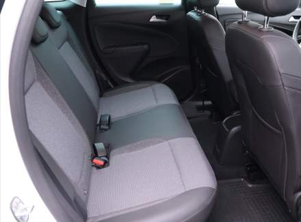 Opel - Crossland X