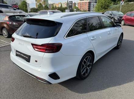 Kia - Cee'd