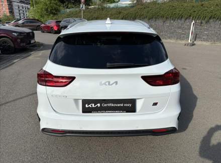 Kia - Cee'd