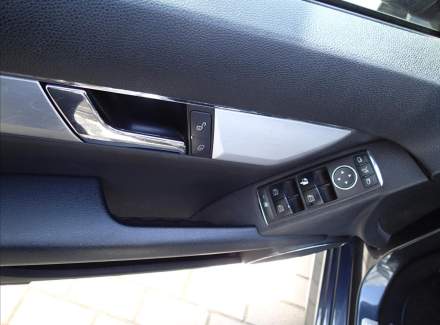 Mercedes-Benz - C-class