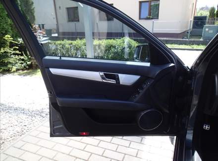 Mercedes-Benz - C-class