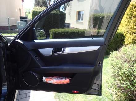 Mercedes-Benz - C-class