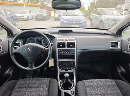 Peugeot - 307