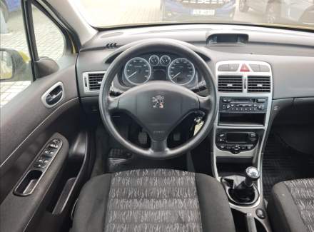 Peugeot - 307