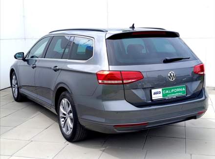 Volkswagen - Passat