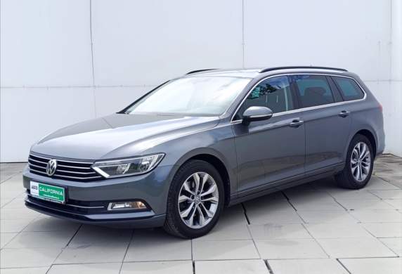 Volkswagen - Passat