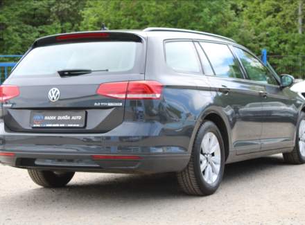 Volkswagen - Passat