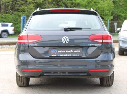 Volkswagen - Passat